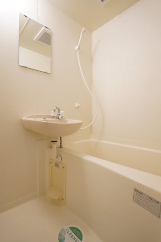 バス・シャワールーム　☆ゆったりくつろげるお風呂☆
