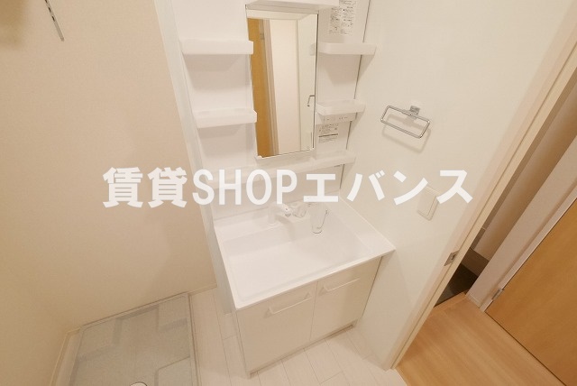 洗面設備　独立洗面化粧台付き