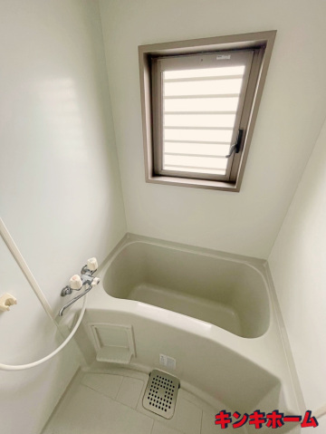 バス・シャワールーム　写真は別のお部屋のものでございます