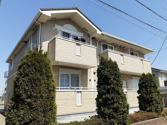 建物外観　落ち着いた雰囲気の外観です