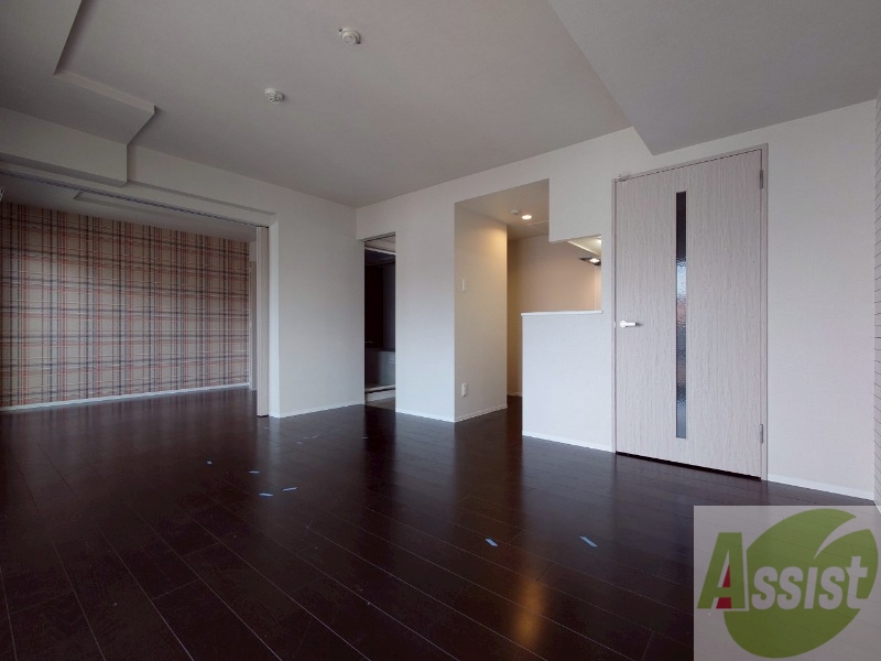 居室・リビング　広くてきれいなリビングです！快適に過ごせそうですね。