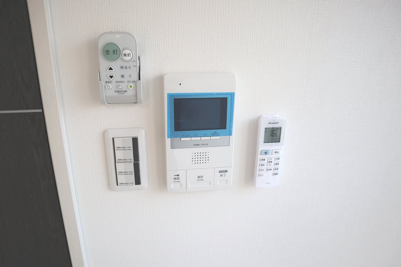 セキュリティ　TVモニター付きインターホン