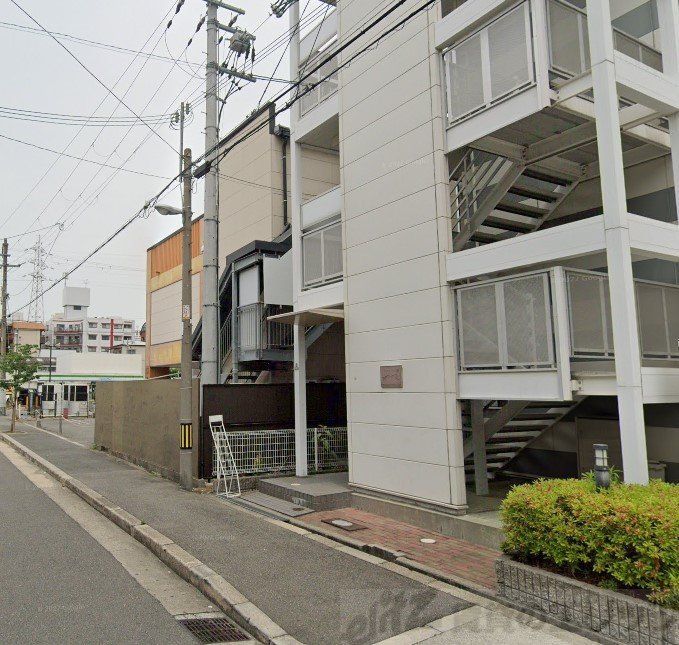 エントランス　外観