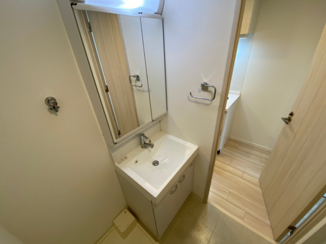 洗面設備　脱衣スペースもあります