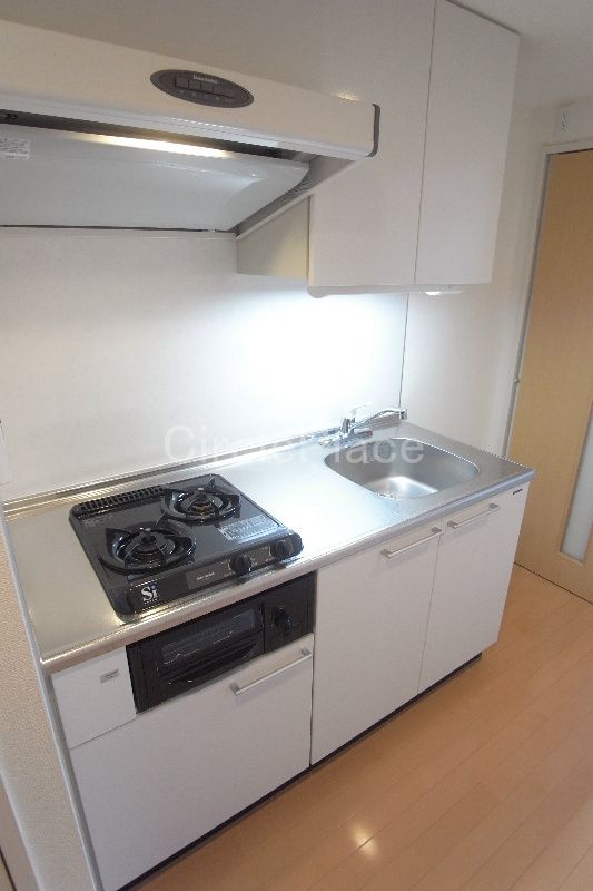 キッチン　２口ガスシステムキッチン