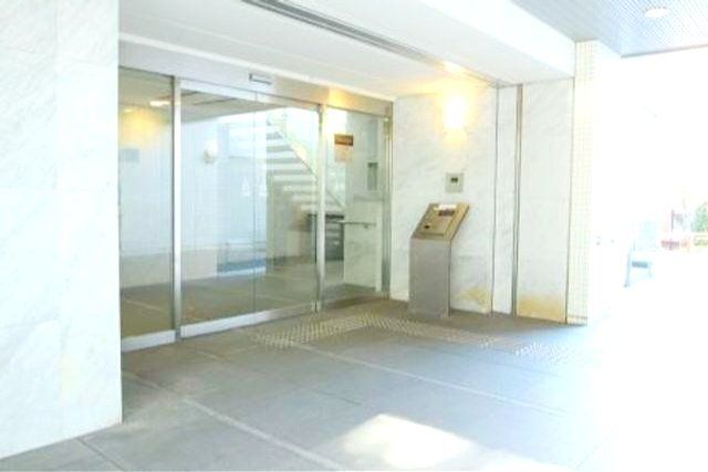 エントランス　部屋探しは株式会社　タウンハウジング　までお気軽にお問合せ…