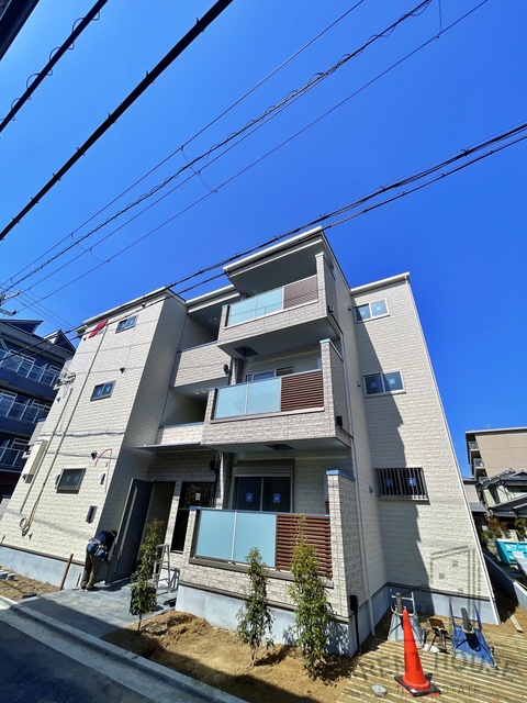 建物外観　外観（建設中）