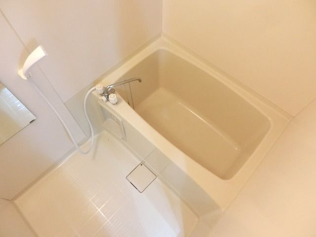 バス・シャワールーム　キレイなバスルームです