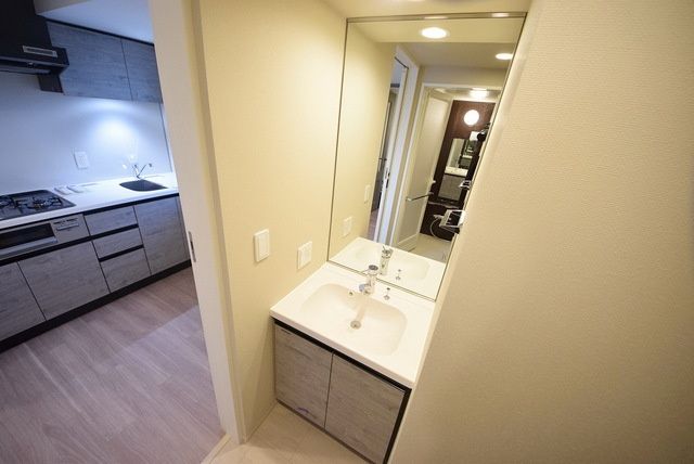 洗面設備　写真は同タイプ住居です