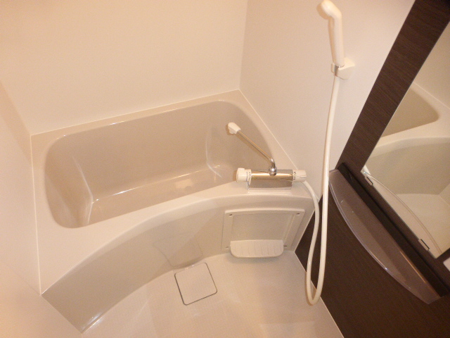 バス・シャワールーム　給湯式バスルーム