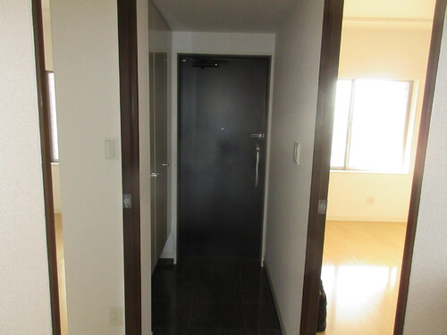 玄関　玄関　※内装後2026年3月撮影の写真