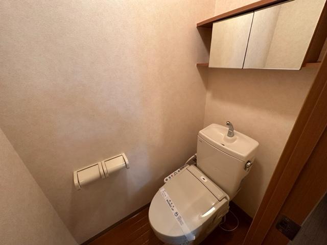 トイレ　シャワー付トイレ