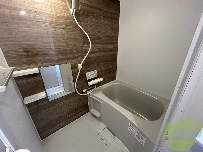 バス・シャワールーム　お風呂になります。一日の疲れを癒してくださいね。