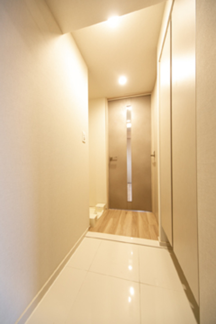 玄関　※写真は同タイプ住戸です。