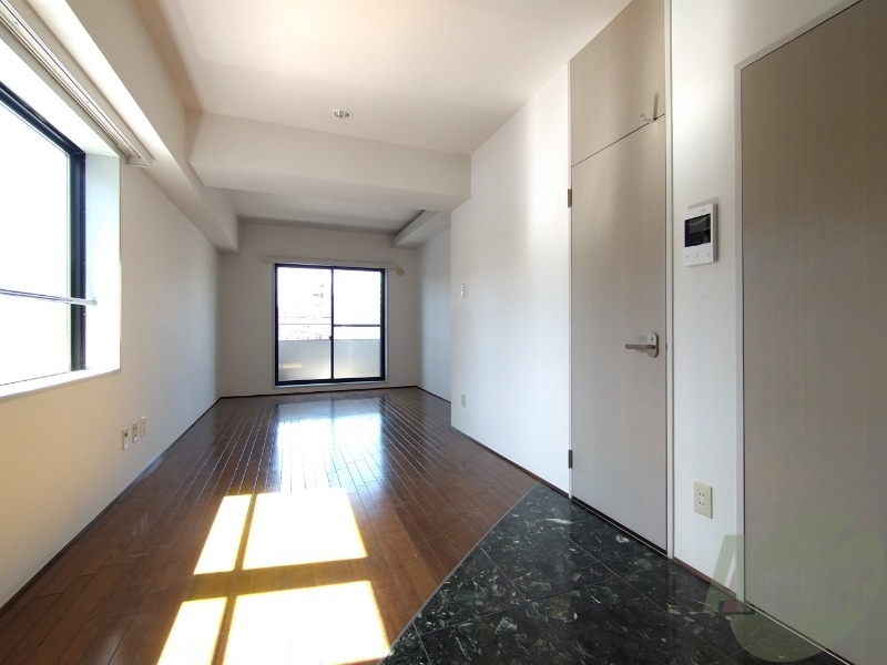 居室・リビング　シンプルな造りのワンルームのお部屋です！