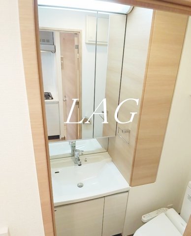 洗面設備　洗面台です。