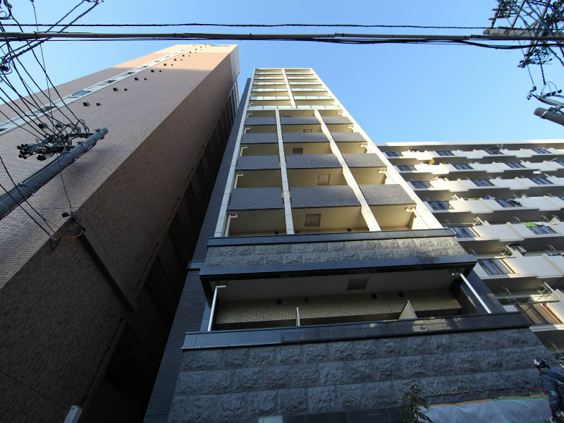 建物外観　外観　分譲賃貸　オートロック　宅配ＢＯＸ　防犯カメラ