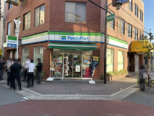 コンビニ　ファミリーマート 関目三丁目店（コンビニ）まで100m
