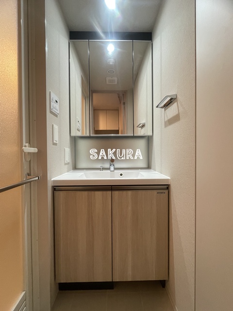 洗面設備　忙しい朝には欠かせない洗面所です♪