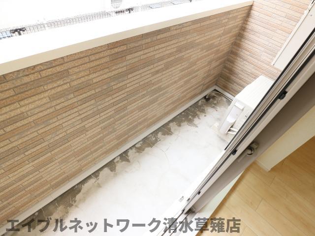 バルコニー　陽当たり良好なバルコニーです