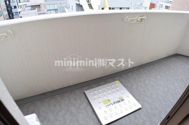 バルコニー　※同マンション別間取り参考写真です