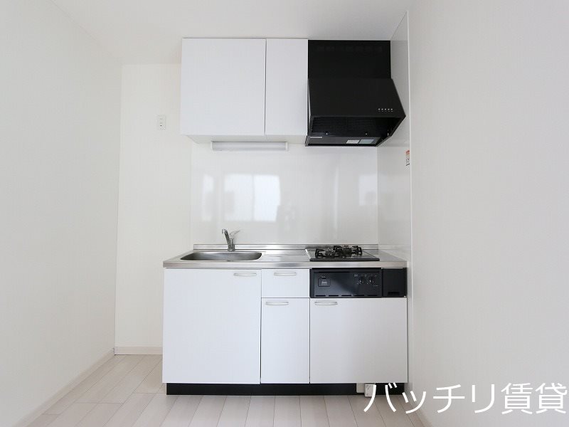 キッチン　画像は同シリーズタイプの為、現状優先になります。