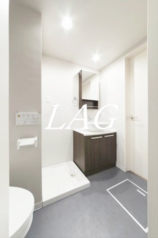 洗面設備　独立洗面台です。