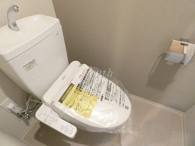 トイレ　ウォシュレット付きのトイレ