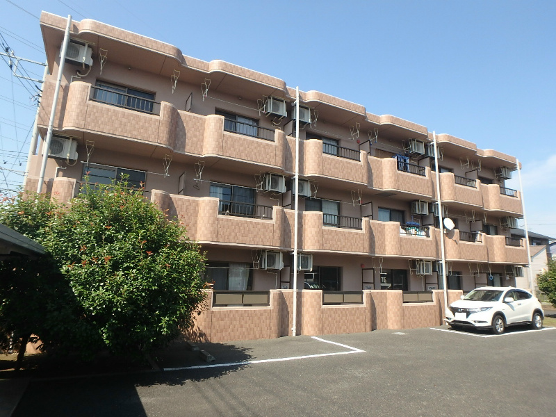 建物外観　礼金更新料なしのマンションです現状優先