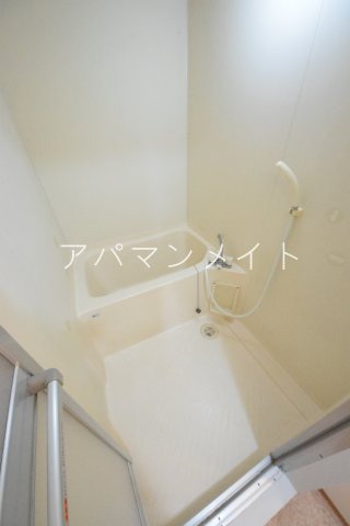 バス・シャワールーム　ゆったり過ごせるお風呂です