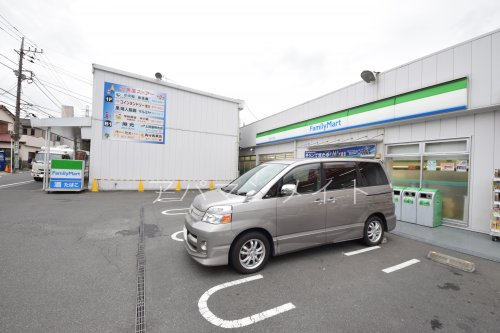 コンビニ　ファミリーマート汲沢八丁目店（コンビニ）まで626m