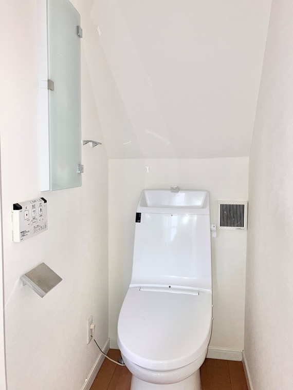 トイレ　シンプルで使いやすいトイレです