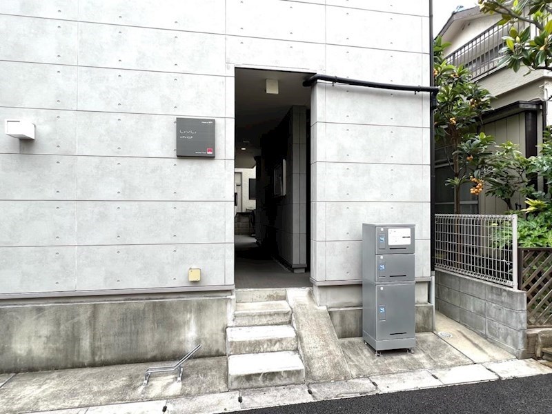 エントランス　建物入口