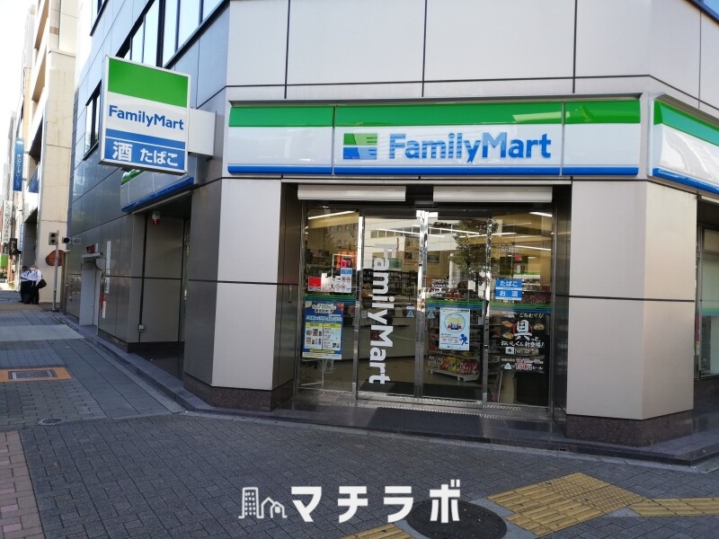 コンビニ　ファミリーマート 丸の内大津通店（コンビニ）まで190m