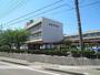 中学校　上越市中学校春日中学校（中学校）まで576m