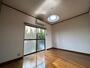 居室・リビング　1階角部屋の6帖洋室