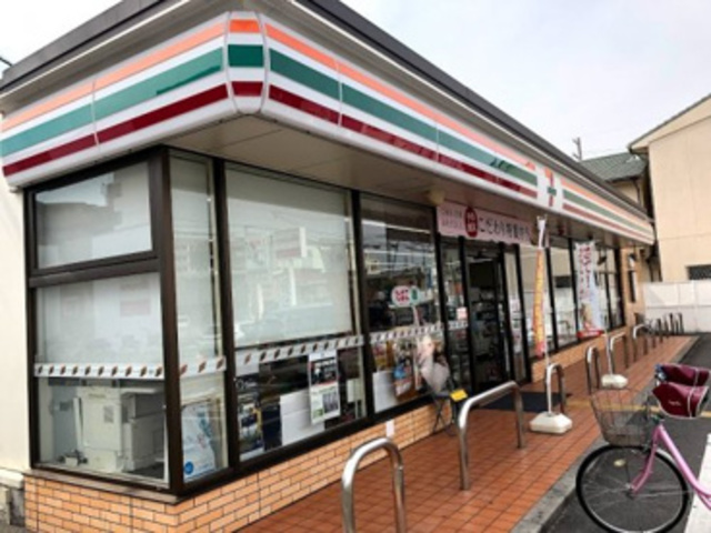 コンビニ　セブンイレブン和泉府中町2丁目店（コンビニ）まで671m