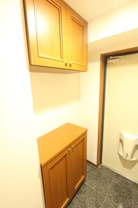 玄関　落ち着いた玄関です