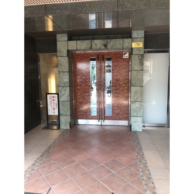 エントランス　共用部分も大変綺麗★