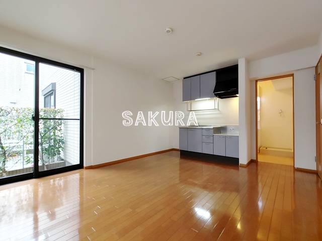 居室・リビング　開放感のあるゆったりとしたお部屋です♪