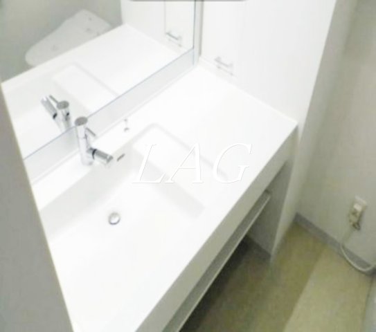 洗面設備　独立洗面台です。
