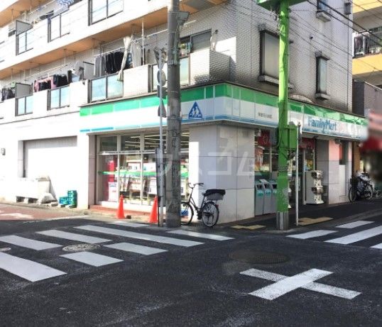 コンビニ　ファミリーマート 栄屋石川台店（コンビニ）まで685m