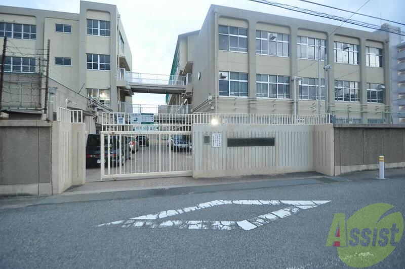 中学校　神戸市立鷹取中学校（中学校）まで2233m