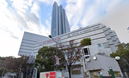 スーパー　グルメシティ 新神戸店（スーパー）まで428m