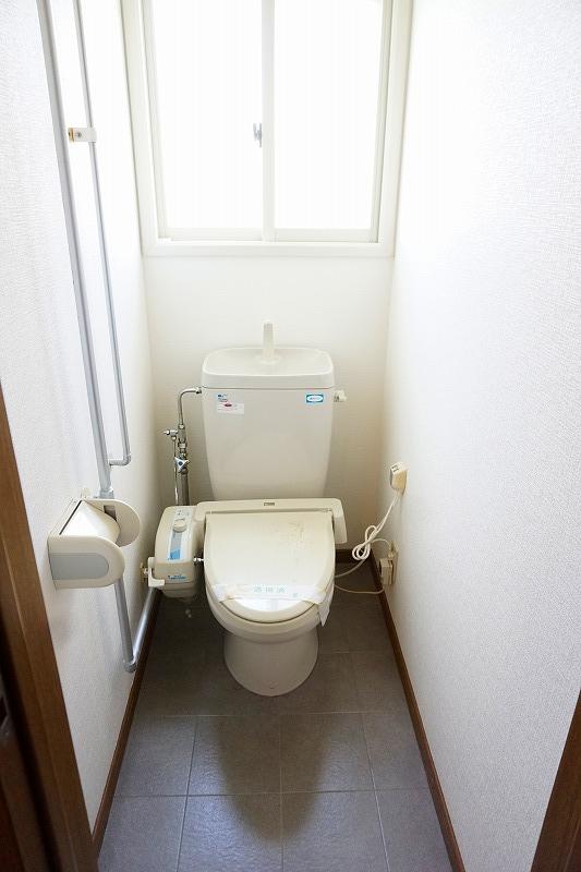 トイレ　トイレ