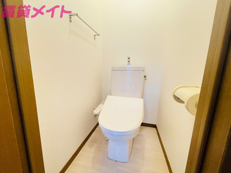 トイレ　反転タイプ参考写真