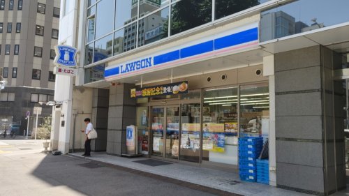 コンビニ　ローソン 丸の内伏見通店（コンビニ）まで202m