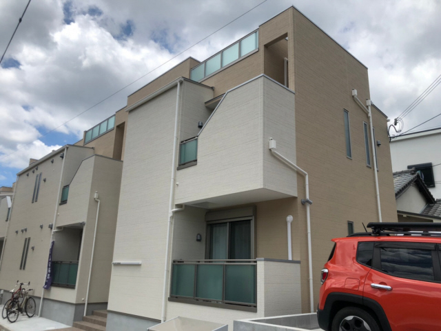 建物外観　落ち着いた雰囲気の外観です