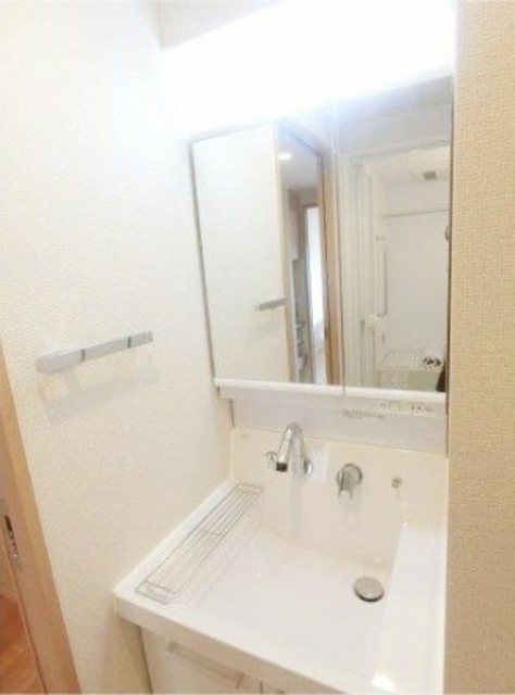 洗面設備　※別部屋の参考写真です。