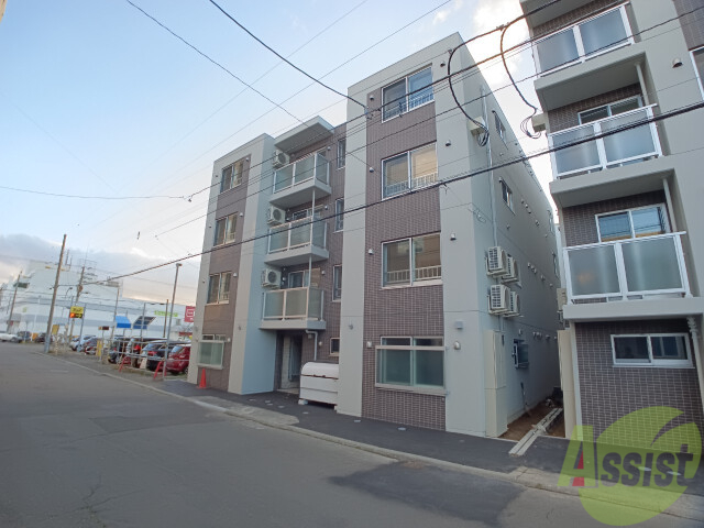 建物外観　札幌市東区北１８条東「ラフィーネ環状通東」
